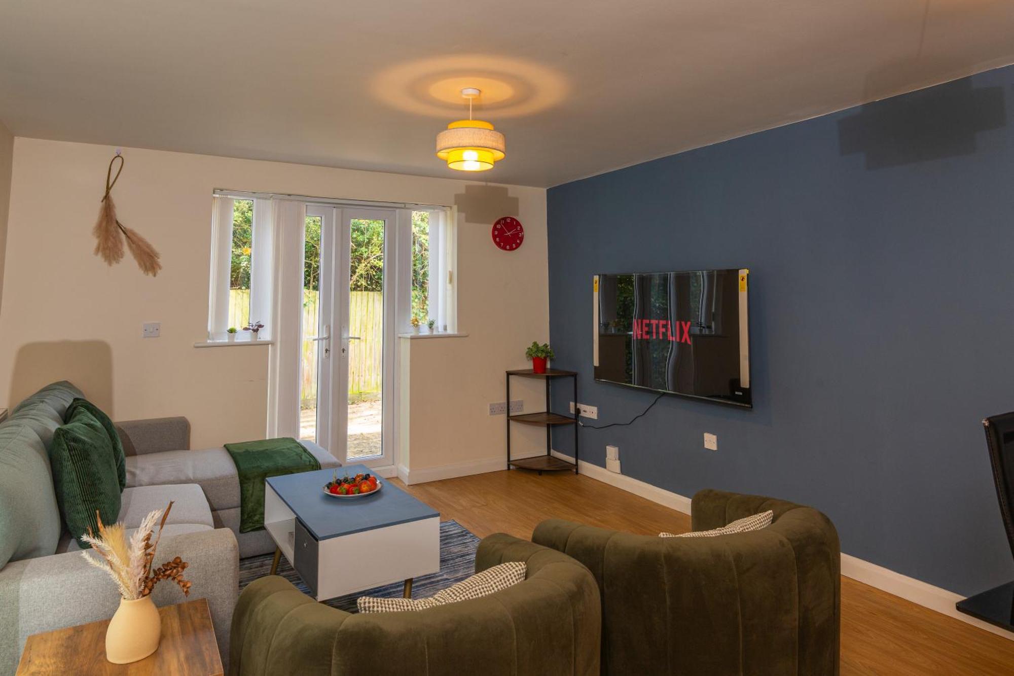 The Vogue Stay, 3 Bedrooms, 2 Bathrooms, Ideal For Jr & Oxford Hospitals, Free Carpark, Conveniently Located For Ring Road Access, 2 Miles From Oxford City Centre Easy Car & Bus Route Exterior photo